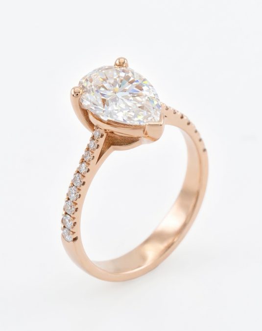 Serenelle Pear 18K Rose Gold Lab Moissanite Ring