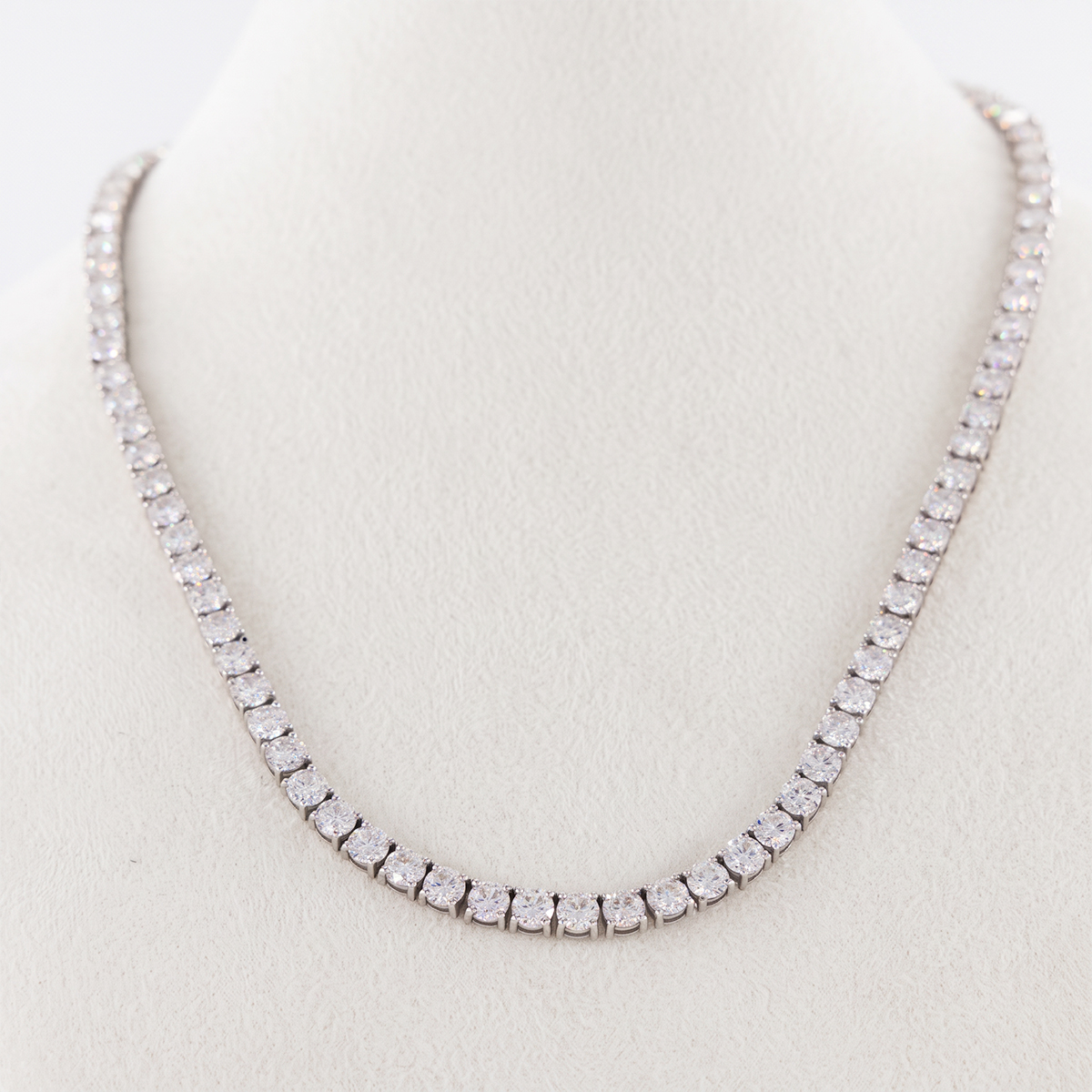 Tennis Necklace – 18K White Gold Lab Moissanite
