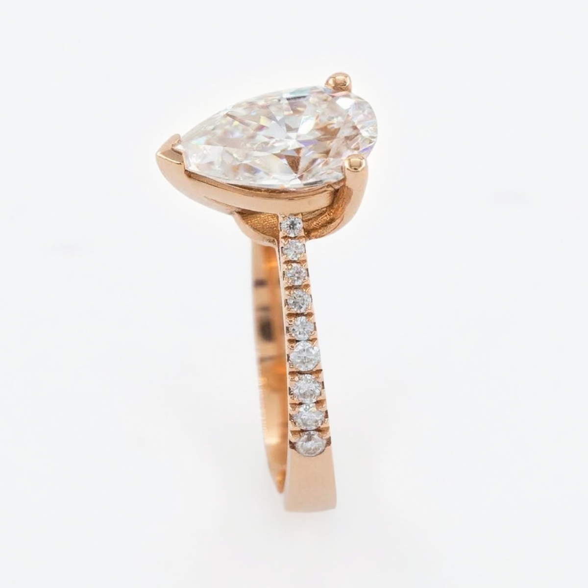 Serenelle Pear 18K Rose Gold Lab Moissanite Ring - Image 3