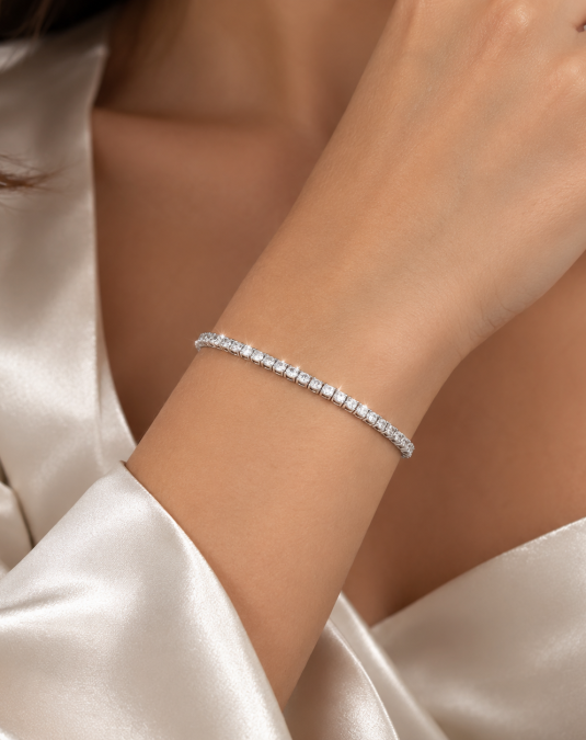 Tennis Bracelet – 18K White Gold Lab Moissanite