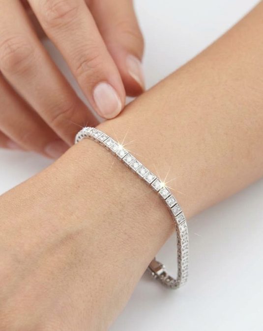 Lumera 18K White Gold Lab Moissanite Tennis Bracelet